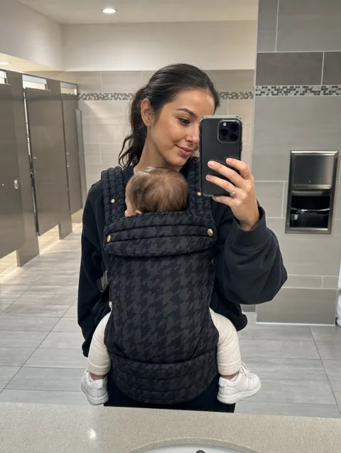 Customer wearing the Maison Philipa carrier